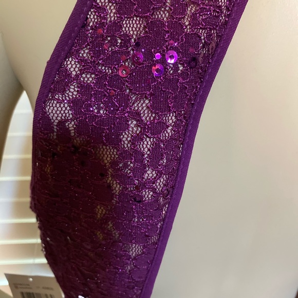 Morgan & Co. Sequins Lace Halter Form-Fitting Maxi Dress Gown Junior Size 7 NWT - Picture 9 of 13